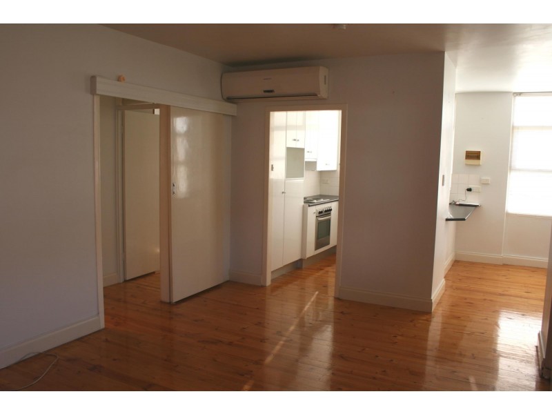 1/21 Nile Street, Glenelg SA 5045