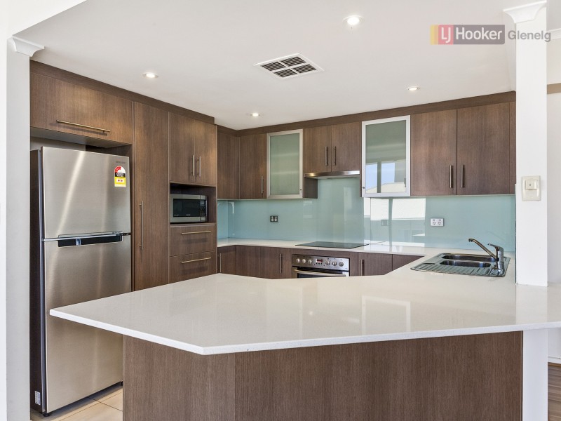 10/18 South Esplanade, Glenelg SA 5045
