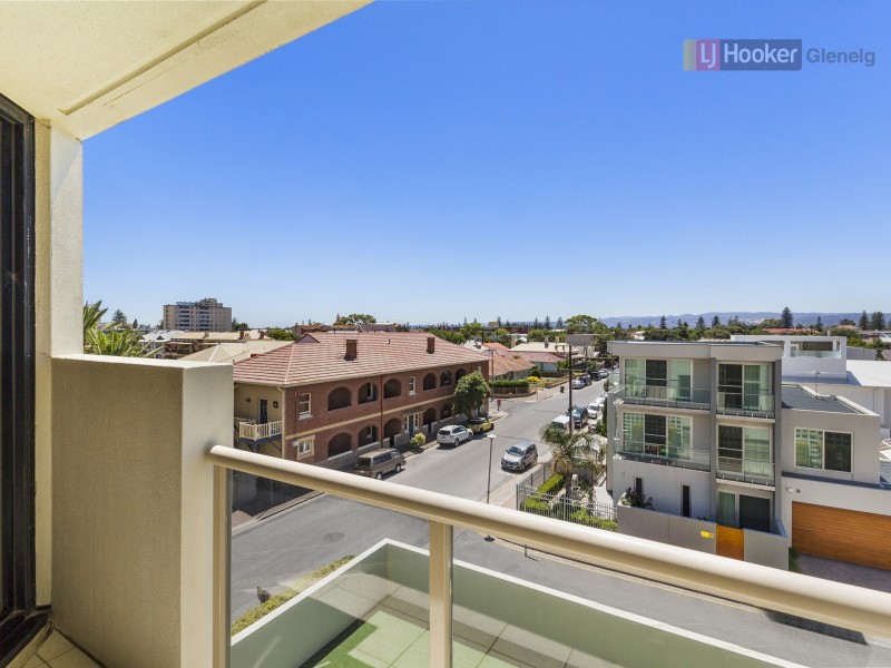 10/18 South Esplanade, Glenelg SA 5045