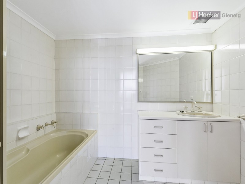 10/18 South Esplanade, Glenelg SA 5045