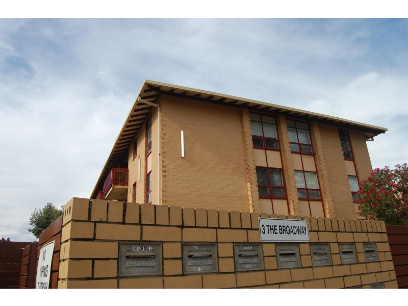 9/3 Broadway, Glenelg South SA 5045