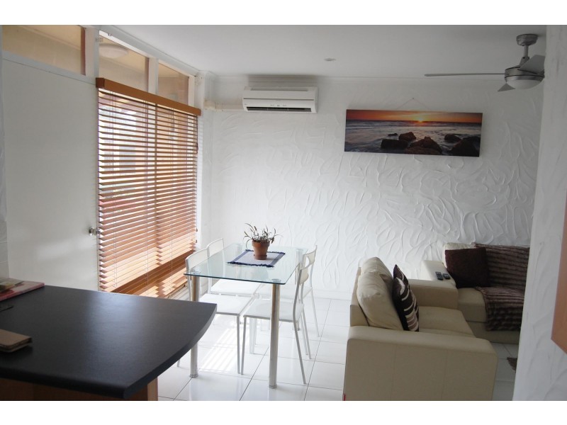 9/3 Broadway, Glenelg South SA 5045