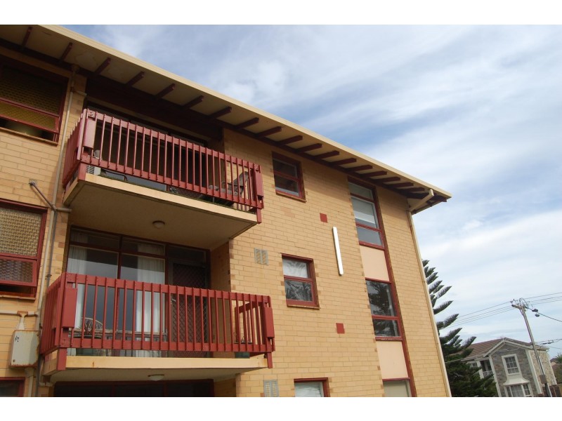 9/3 Broadway, Glenelg South SA 5045