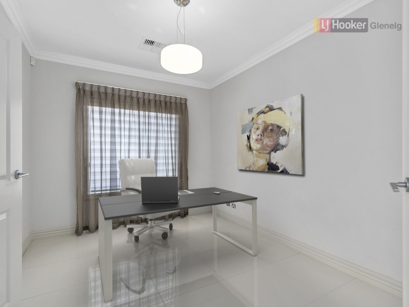 99 Highfield Drive, Craigburn Farm SA 5051