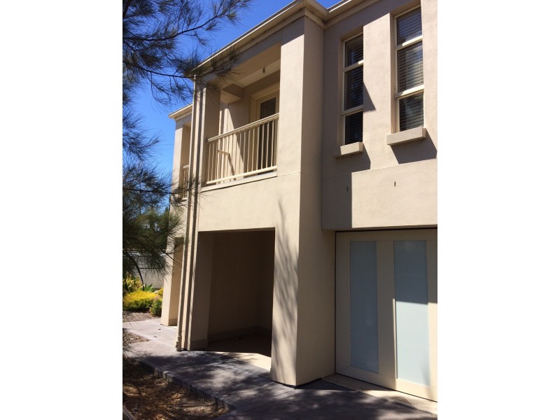 2C Leak Avenue, Glenelg North SA 5045