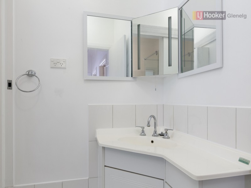 1 Lavinia Street, Hove SA 5048