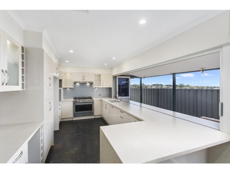 2 Inali Court, Hallett Cove SA 5158