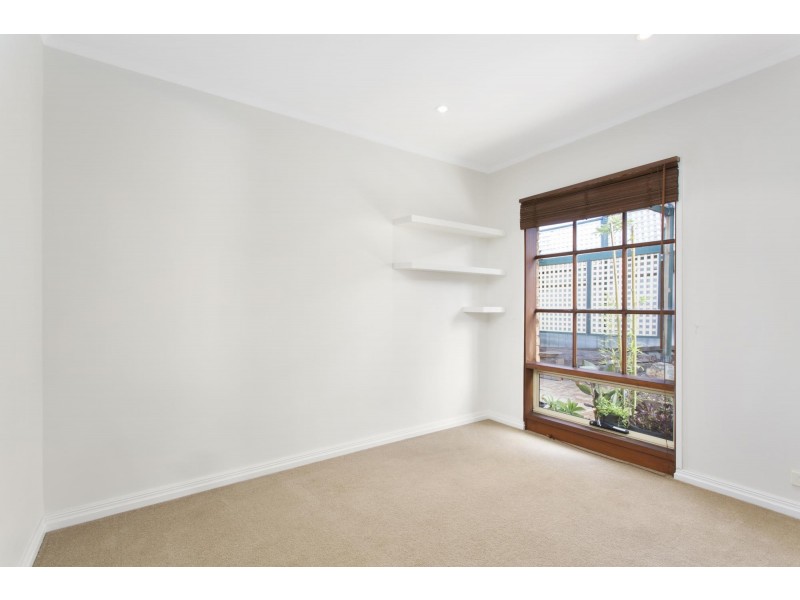 2 Inali Court, Hallett Cove SA 5158