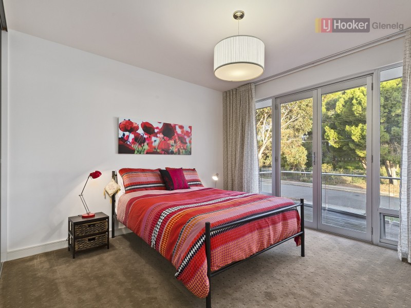 6 Holder Parade, Marino SA 5049