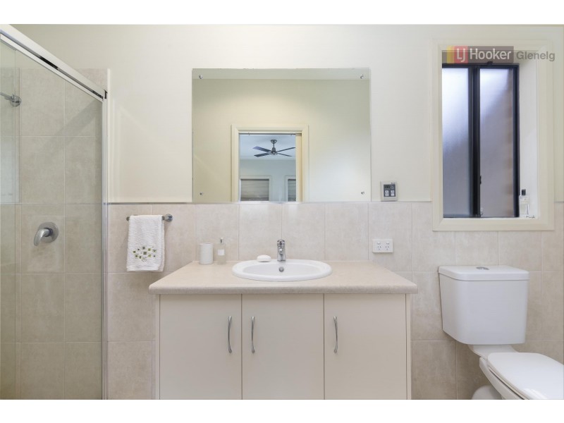 6A Nickels Avenue, Park Holme SA 5043