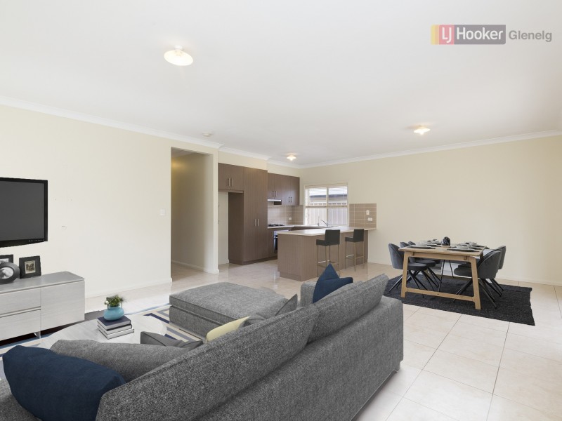 15 Lucy  Court, Trott Park SA 5158