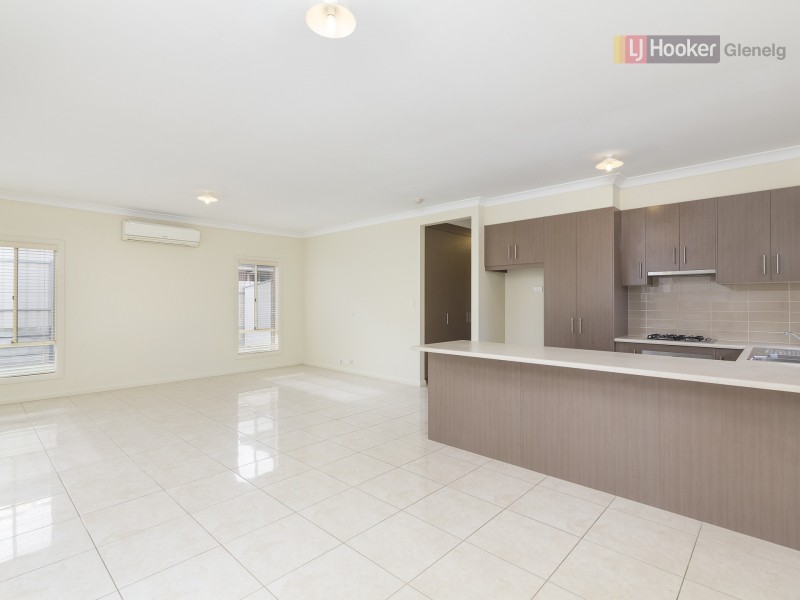 15 Lucy  Court, Trott Park SA 5158