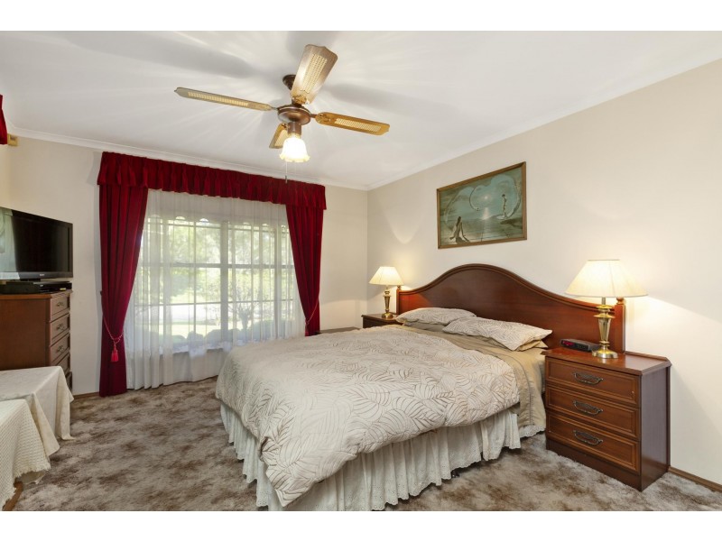9 Lexcen Grove, Happy Valley SA 5159