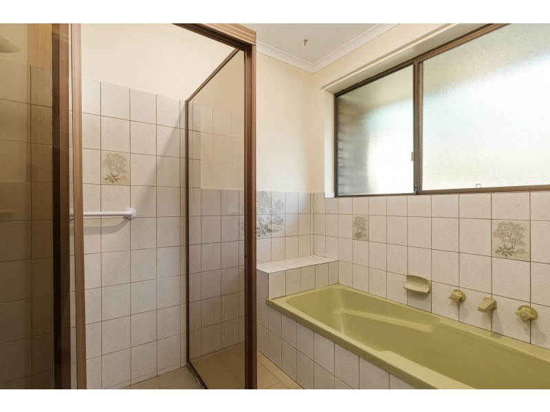 9 Lexcen Grove, Happy Valley SA 5159