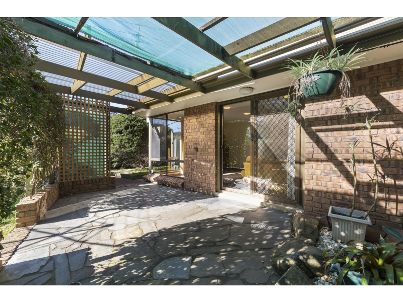 9 Lexcen Grove, Happy Valley SA 5159