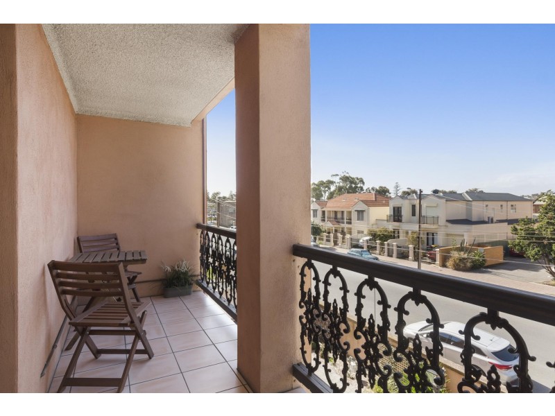 9/35 Nile Street, Glenelg SA 5045