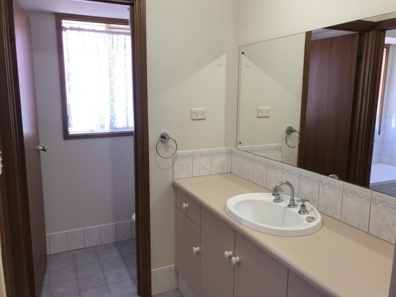 5 Heinrich Court, Mount Barker SA 5251