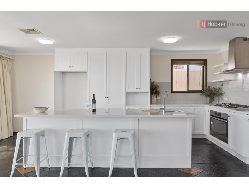 10 Nungamoora Street, Hallett Cove SA 5158