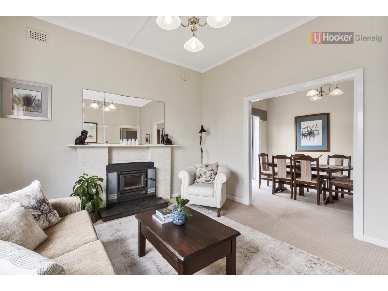 6 Downing Street, Hove SA 5048