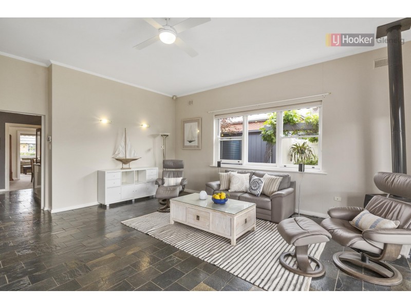 6 Downing Street, Hove SA 5048
