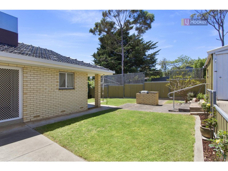 2 Albert Street, Seacliff Park SA 5049