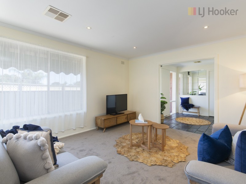 4 Greenbank Close, O’halloran Hill SA 5158