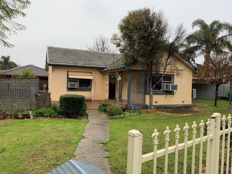 22 Edwards Avenue, Park Holme SA 5043