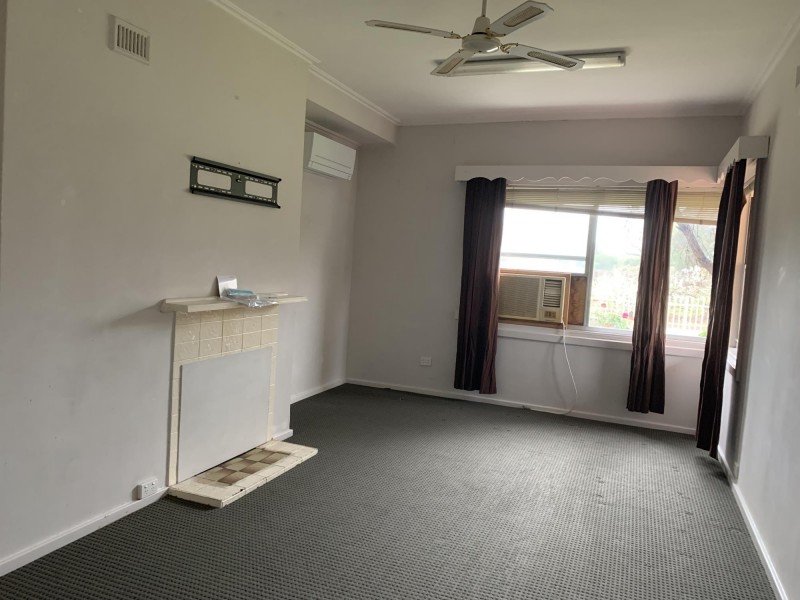 22 Edwards Avenue, Park Holme SA 5043