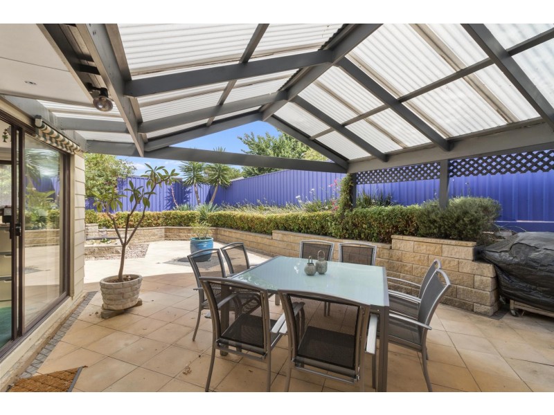 2 Anita Court, Aberfoyle Park SA 5159