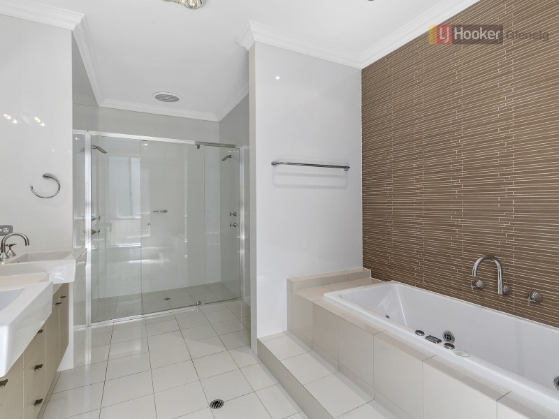 99 Highfield Drive, Craigburn Farm SA 5051