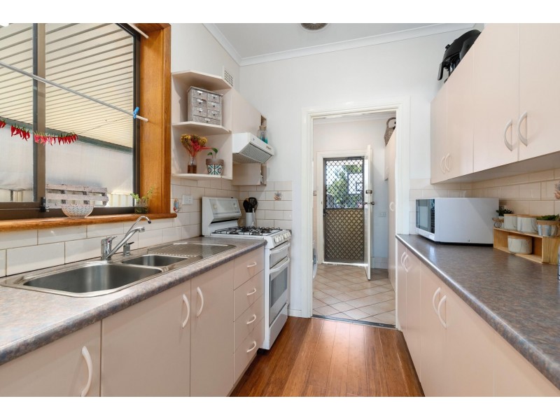 8 Clacton Road, Dover Gardens SA 5048