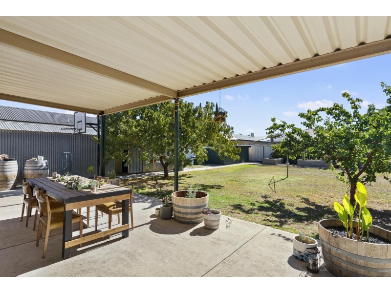 8 Clacton Road, Dover Gardens SA 5048