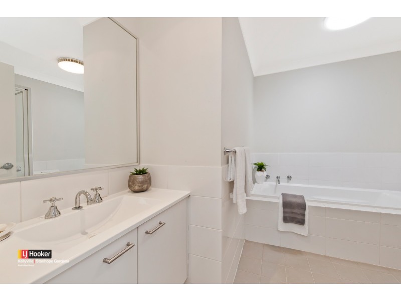 158 Stanhope Parkway, Stanhope Gardens NSW 2768