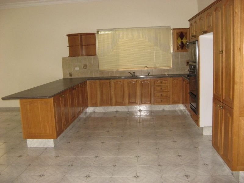 16 Windemere Ave, Northmead NSW 2152