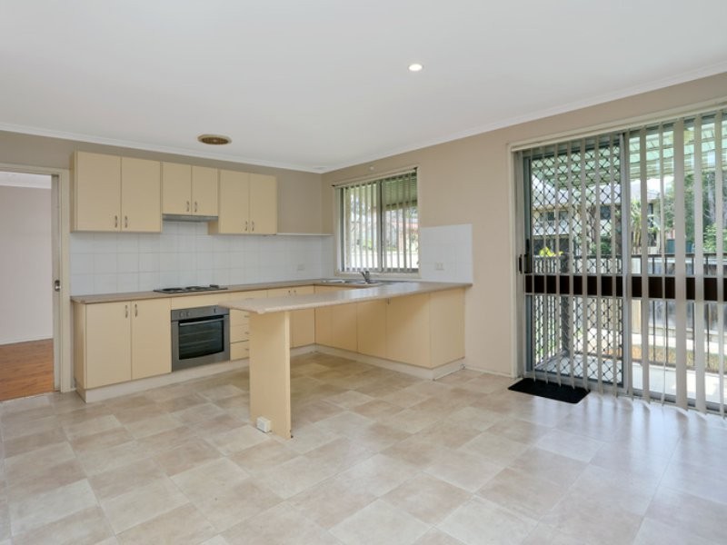 1 Molyneaux Avenue, Kings Langley NSW 2147