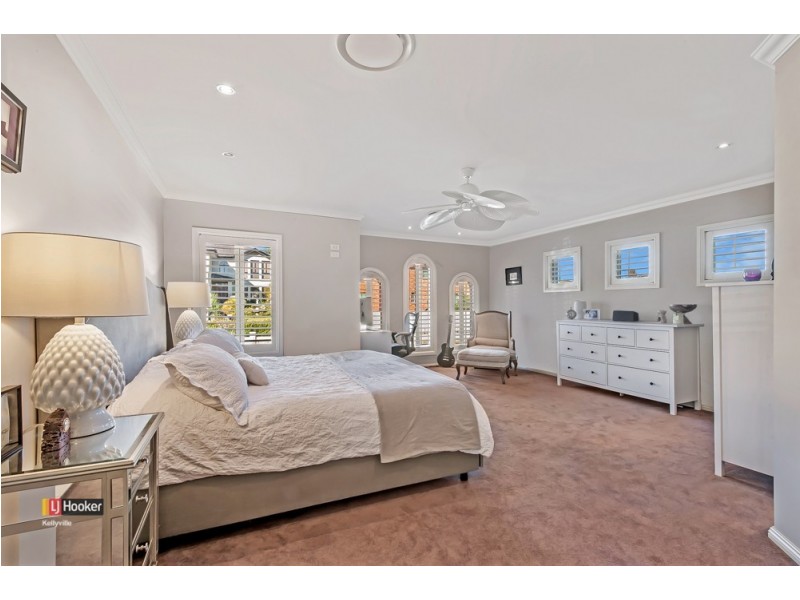 4 Valenti Crescent, Kellyville NSW 2155