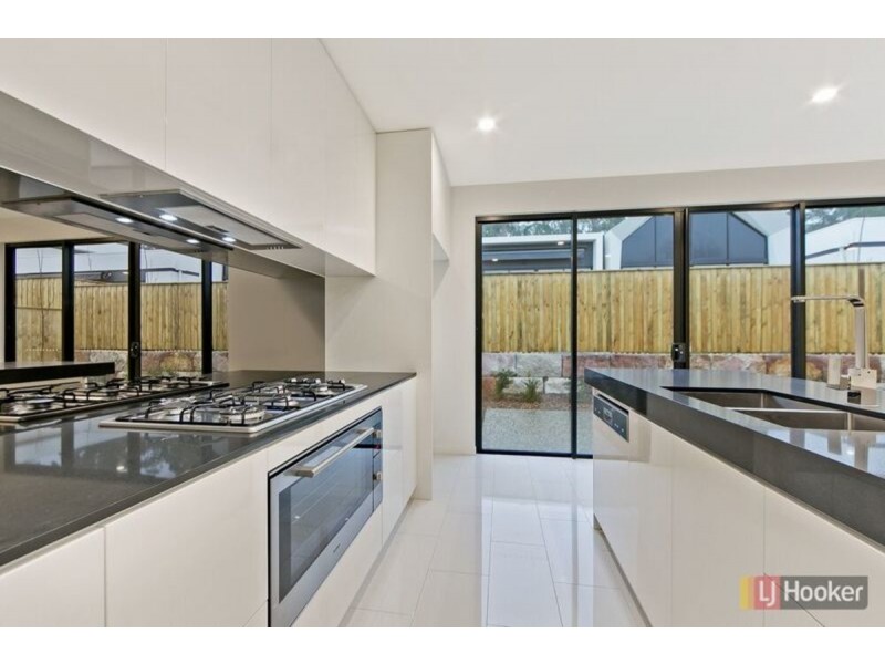 27 Opperman Drive, Kellyville NSW 2155