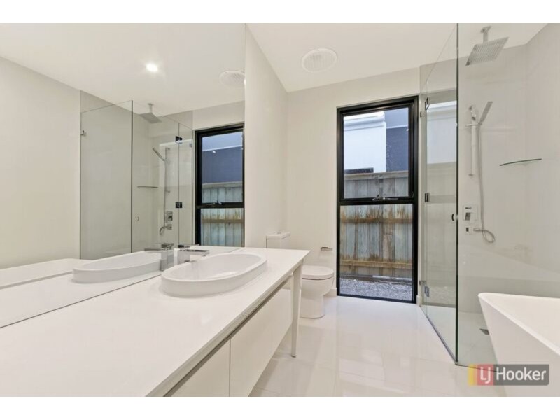 27 Opperman Drive, Kellyville NSW 2155