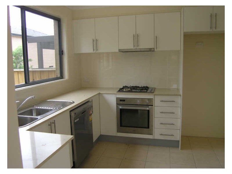 13 Treetop Circuit, Quakers Hill NSW 2763