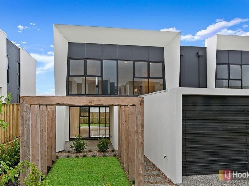 24 Messenger Street, Kellyville NSW 2155