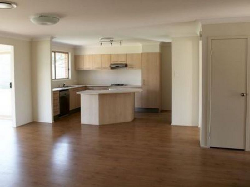 60 Rothbury Terrace, Stanhope Gardens NSW 2768