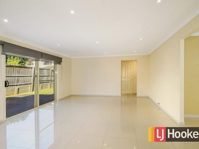 42 Drysdale Circuit, Beaumont Hills NSW 2155