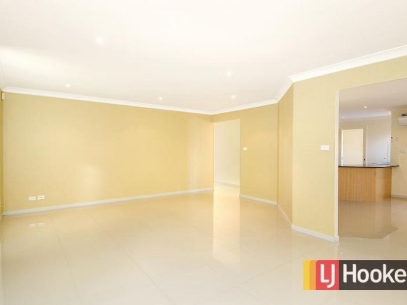 42 Drysdale Circuit, Beaumont Hills NSW 2155