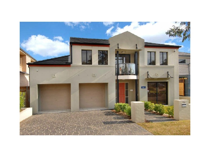 15 Roxburgh Crescent, Stanhope Gardens NSW 2768