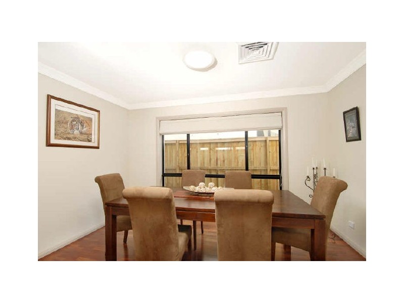 15 Roxburgh Crescent, Stanhope Gardens NSW 2768