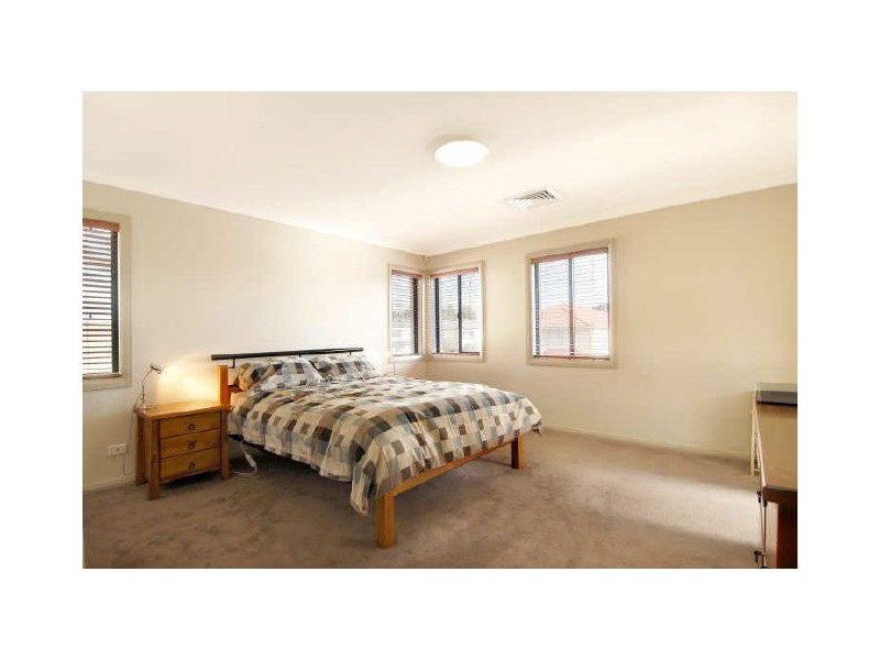 15 Roxburgh Crescent, Stanhope Gardens NSW 2768