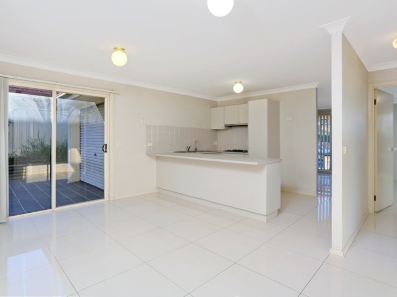 4 Oldbury Street, Stanhope Gardens NSW 2768