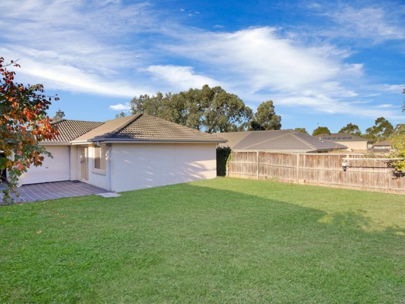 4 Oldbury Street, Stanhope Gardens NSW 2768