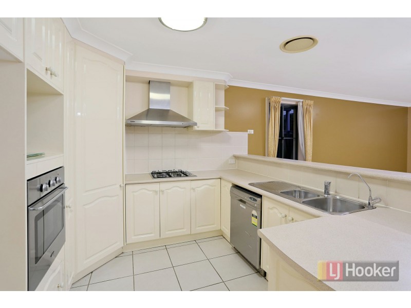 12 Millcroft Way, Beaumont Hills NSW 2155