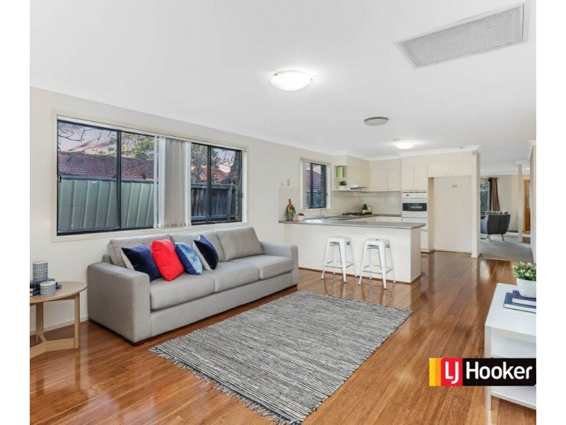 24 Fraser Ave, Kellyville NSW 2155